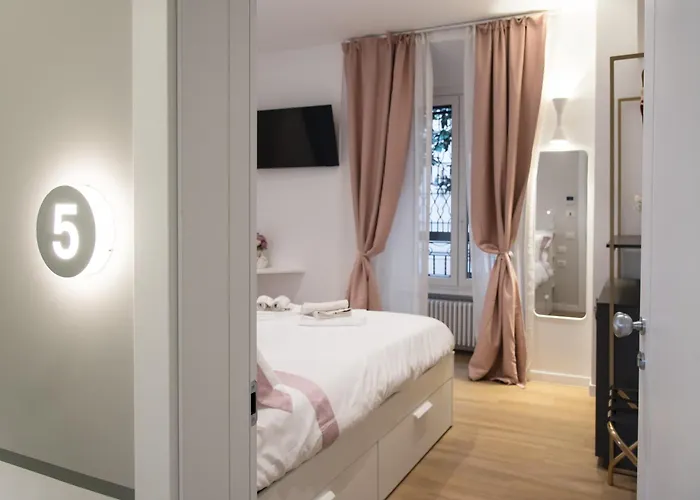 Colosseum By Glen 4* Roma